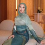 Women Scarves & Scarf Accessories